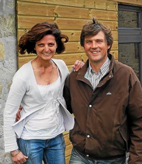 Michèle Guivarch et Joseph François à la Ferme de Kerguelen